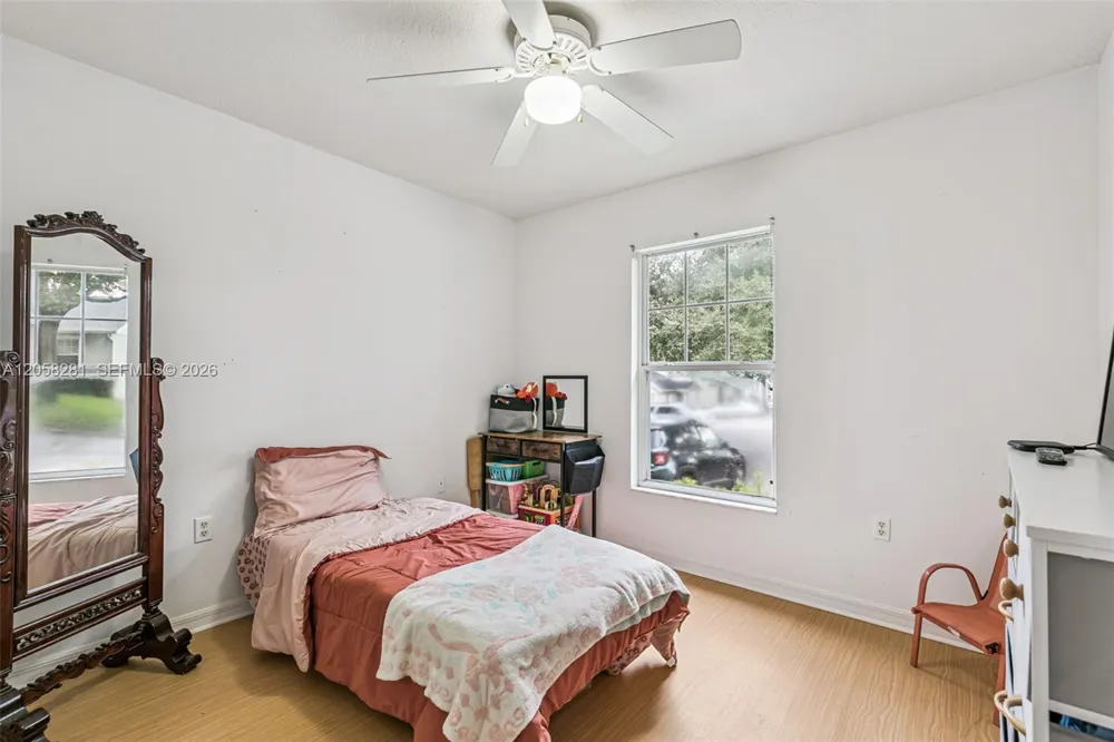 608 S Grand Hwy Clermont, FL 34711
