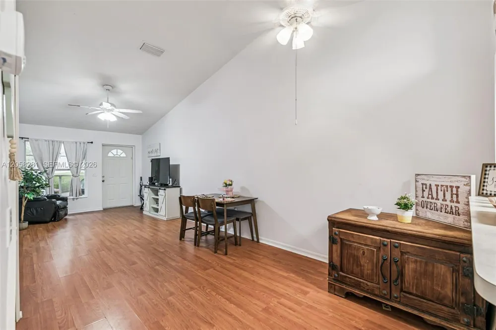 608 S Grand Hwy Clermont, FL 34711