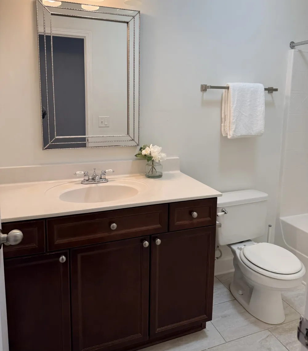 8221 Lenox Creekside Dr #B12 Antioch, TN 37013