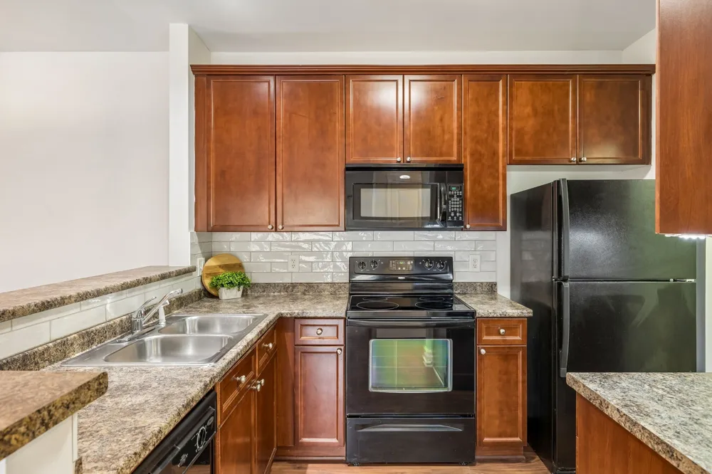 8221 Lenox Creekside Dr #B12 Antioch, TN 37013