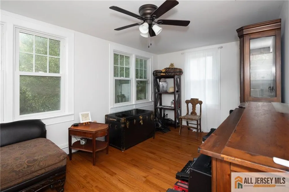52 Cottrell Road Old Bridge, NJ 07747