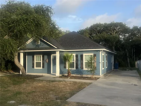 609 Huisache Lane