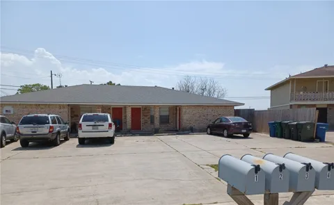 945 Quetzal Street #2