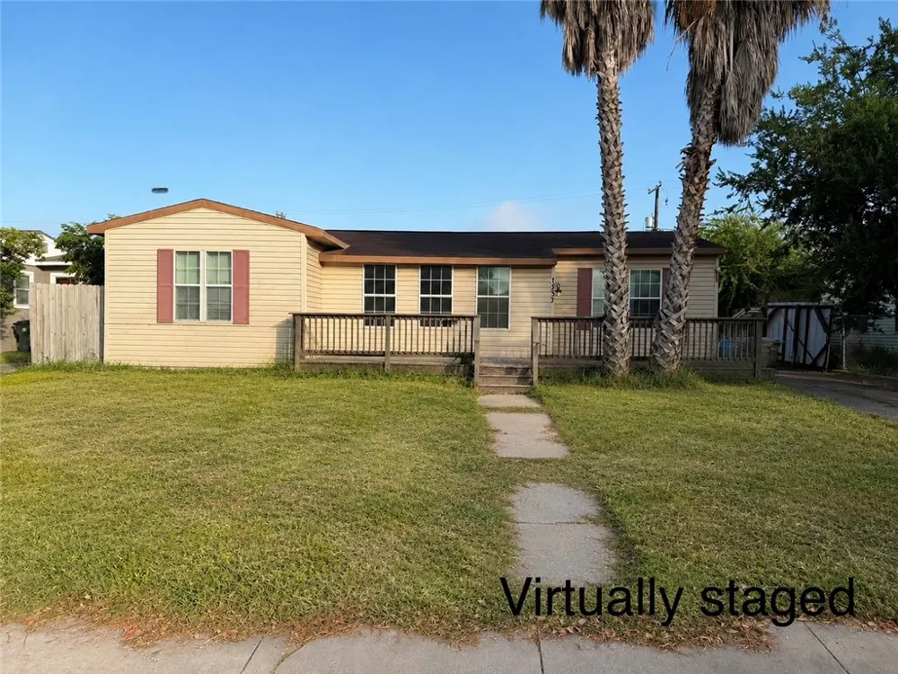 1337 Cambridge Drive Corpus Christi, TX 78415