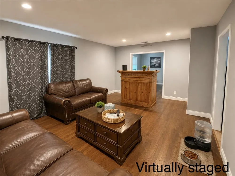 1337 Cambridge Drive Corpus Christi, TX 78415
