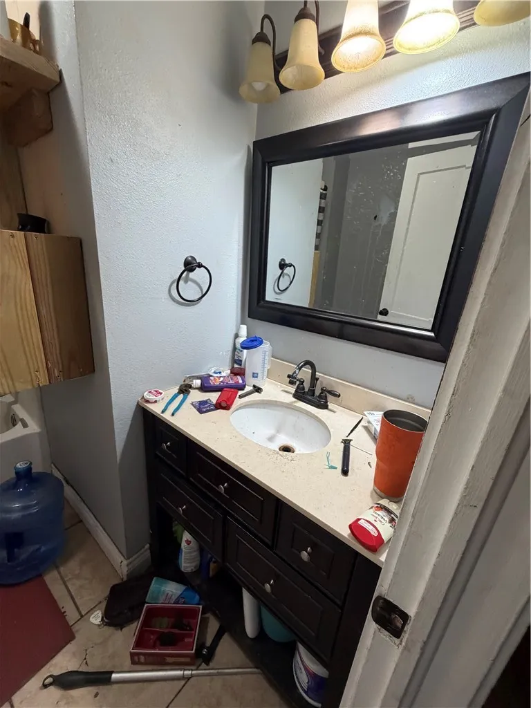 1337 Cambridge Drive Corpus Christi, TX 78415