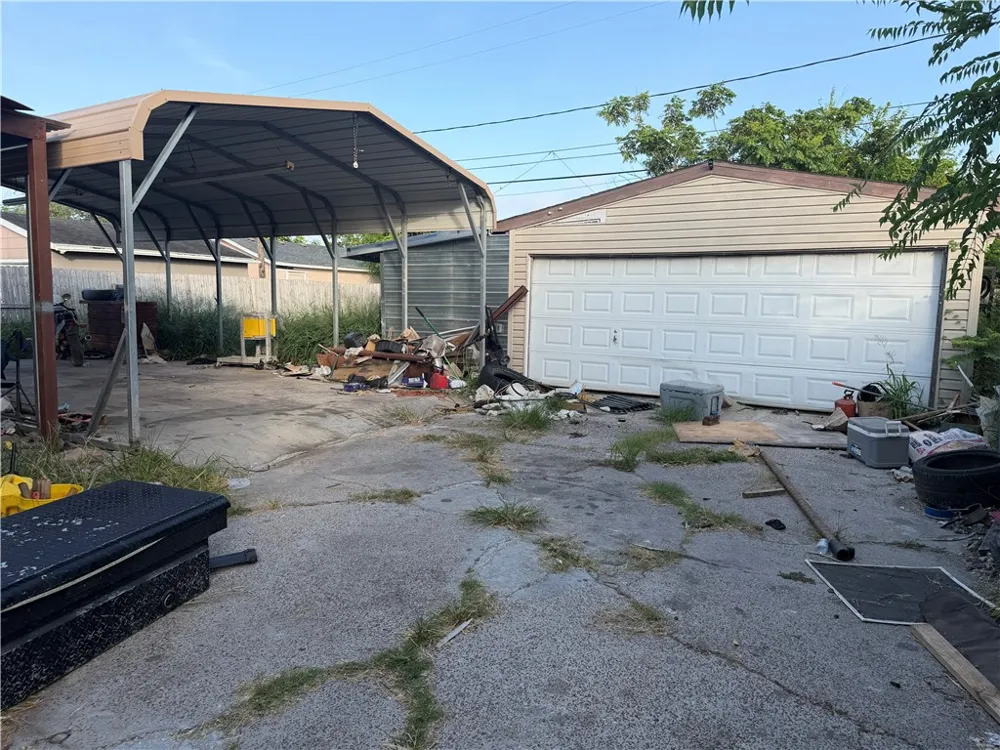 1337 Cambridge Drive Corpus Christi, TX 78415