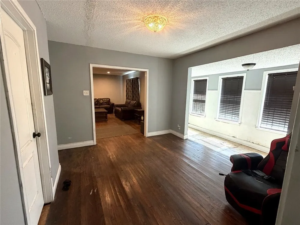 1337 Cambridge Drive Corpus Christi, TX 78415