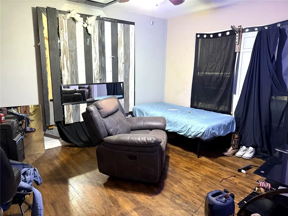 1337 Cambridge Drive Corpus Christi, TX 78415