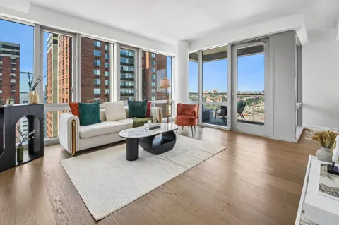 75 PARK LANE SOUTH
