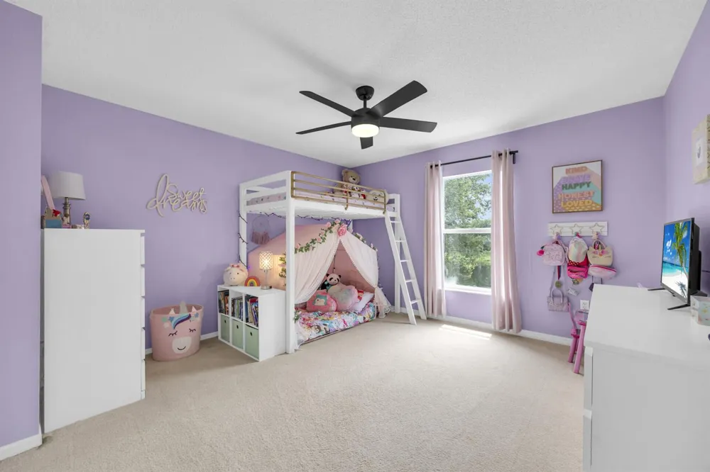 2566 12TH SQUARE SW Vero Beach, FL 32968