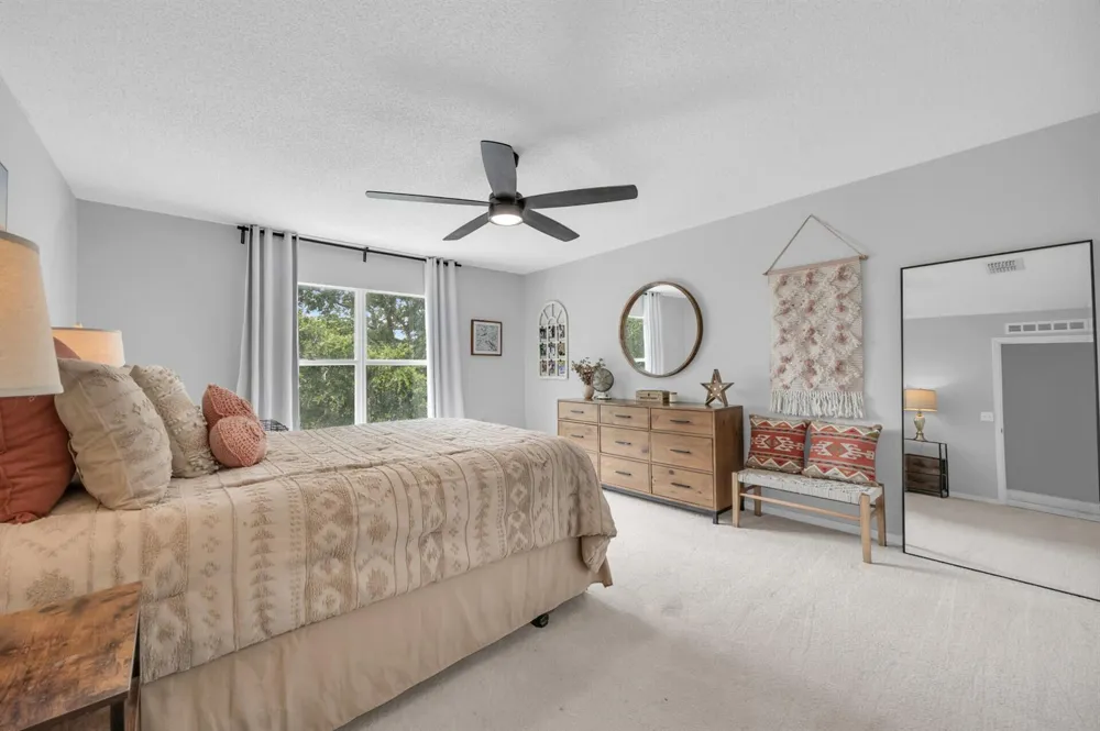 2566 12TH SQUARE SW Vero Beach, FL 32968