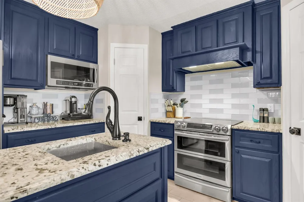 2566 12TH SQUARE SW Vero Beach, FL 32968