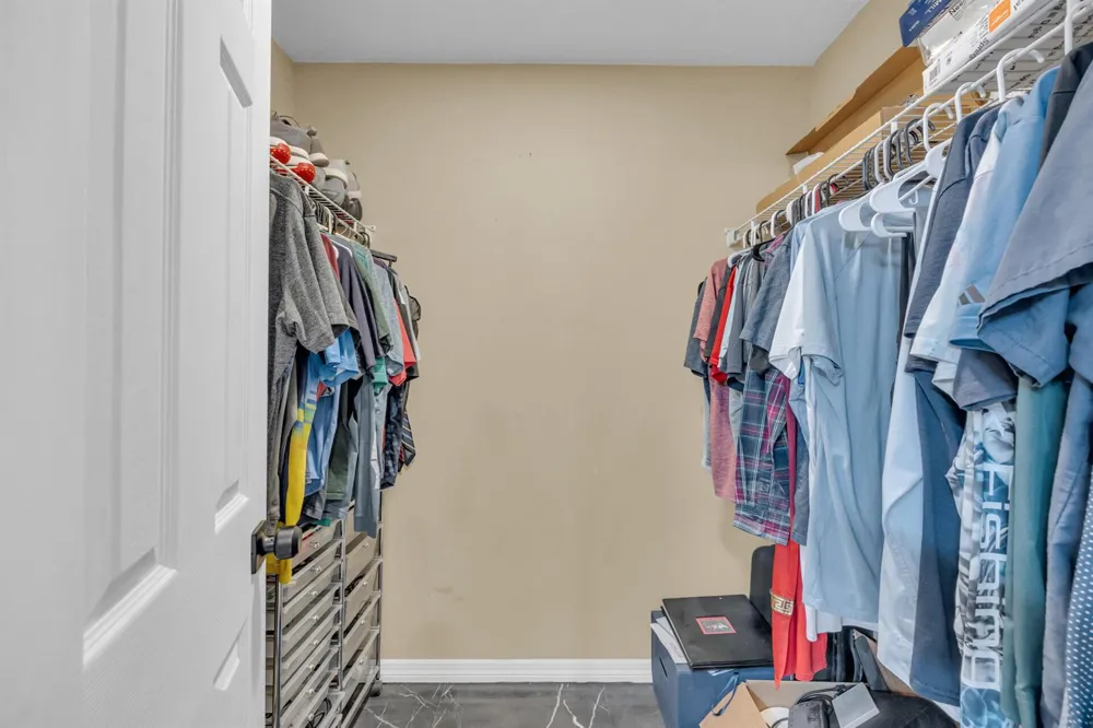 2566 12TH SQUARE SW Vero Beach, FL 32968