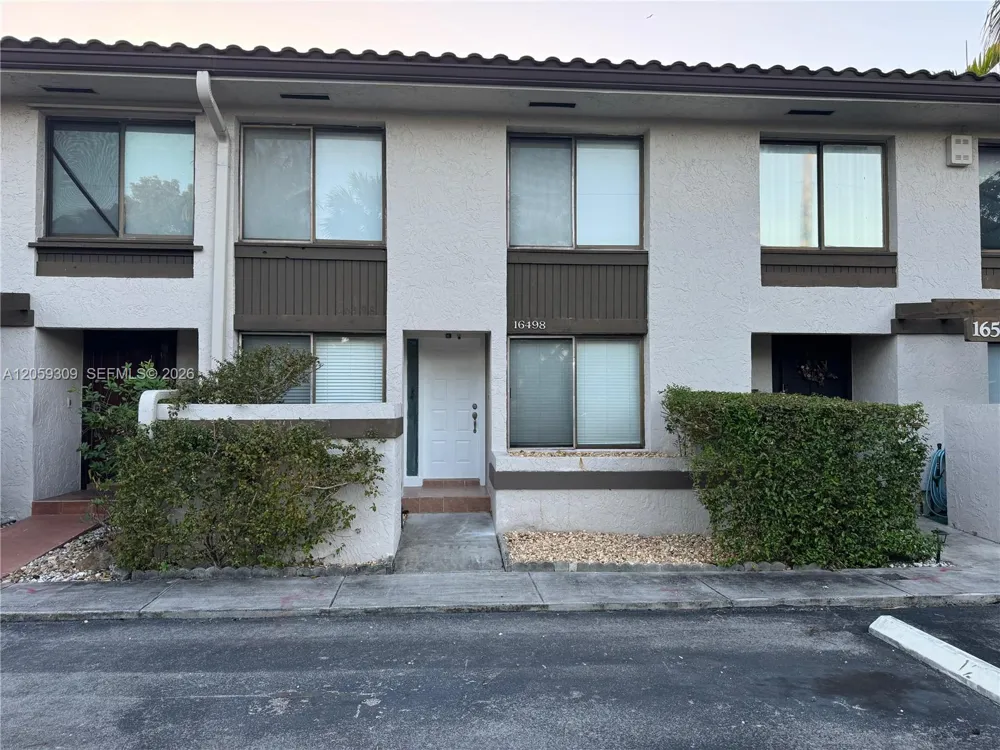 16498 NE 26th Ave #12 North Miami Beach, FL 33160
