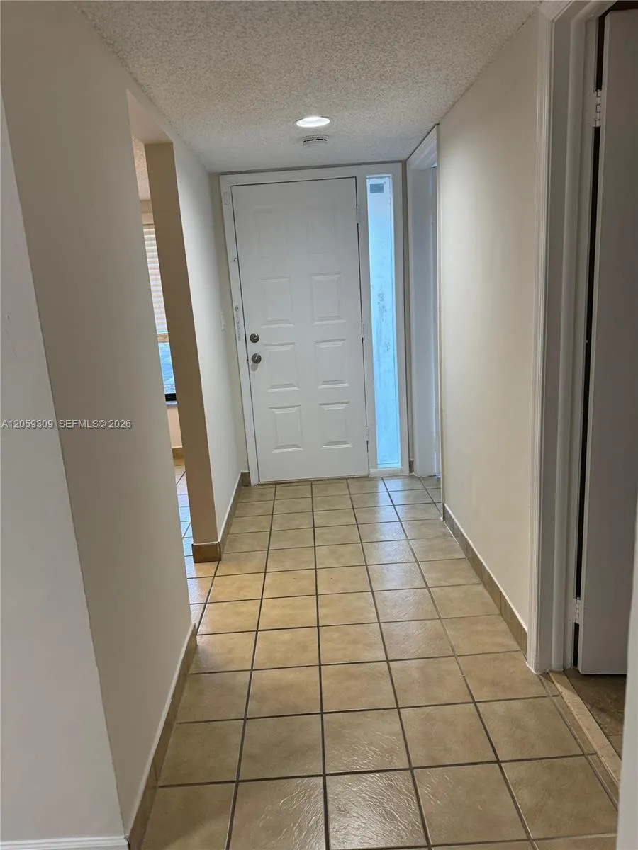 16498 NE 26th Ave #12 North Miami Beach, FL 33160