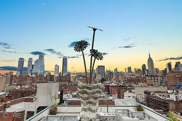 305 W 16 st #3G 