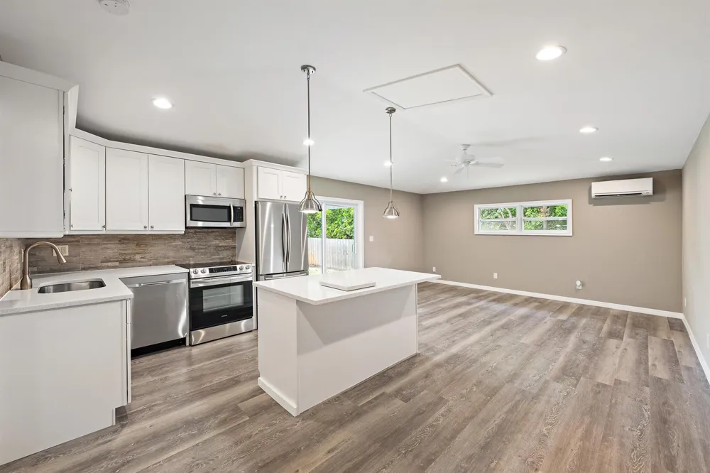 19144 SE Arnold Drive Tequesta, FL 33469
