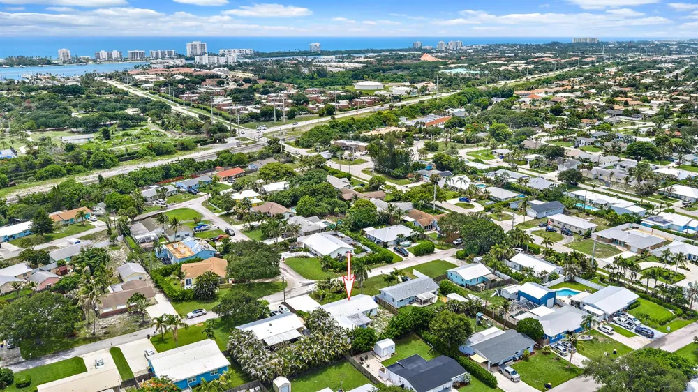 19144 SE Arnold Drive Tequesta, FL 33469