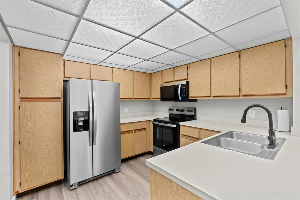 4155 PALM BAY CIRCLE #D West Palm Beach, FL 33406