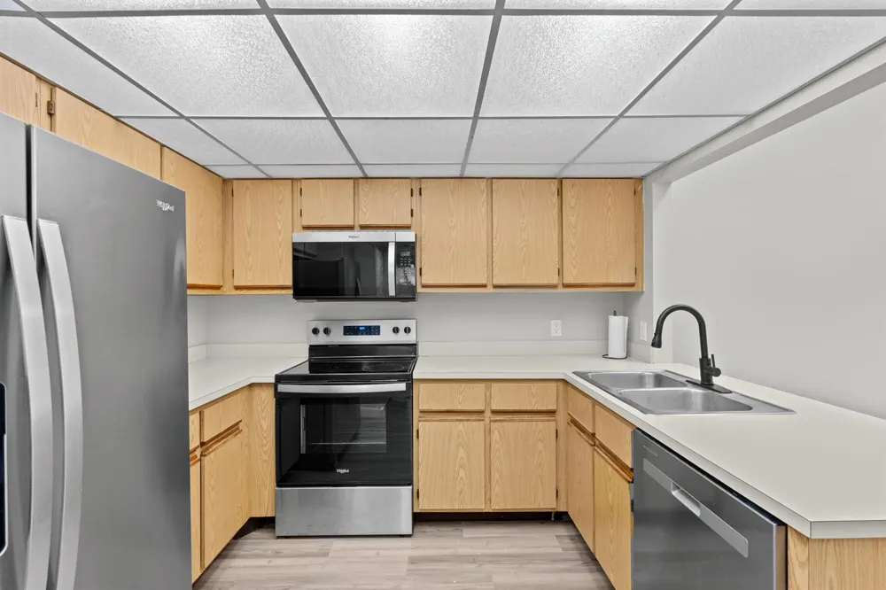 4155 PALM BAY CIRCLE #D West Palm Beach, FL 33406