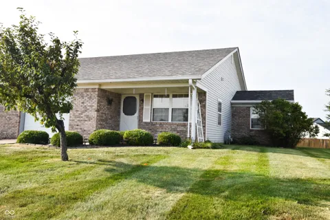 1139 E Apple Blossom Lane