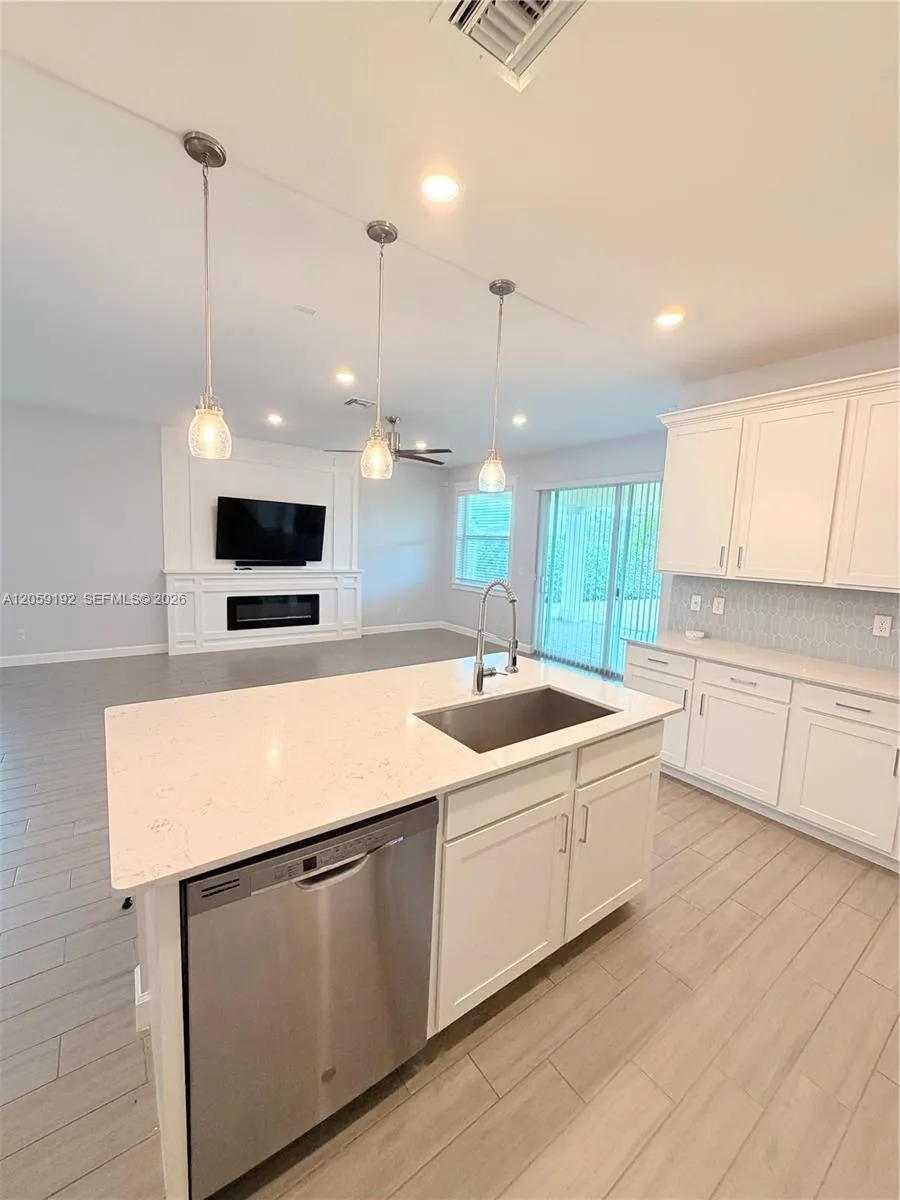 1344 Wandering Willow Way Loxahatchee, FL 33470