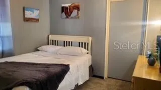 4219 5TH AVENUE St Petersburg, FL 33713