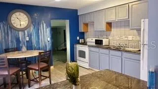4219 5TH AVENUE St Petersburg, FL 33713