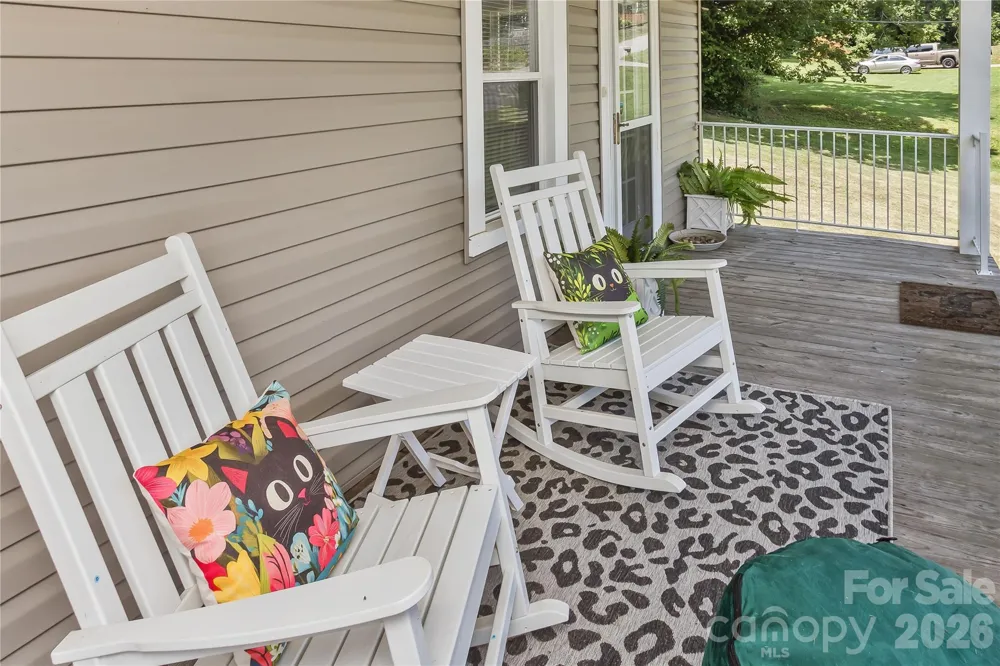 20 Cottage Street Woodfin, NC 28804
