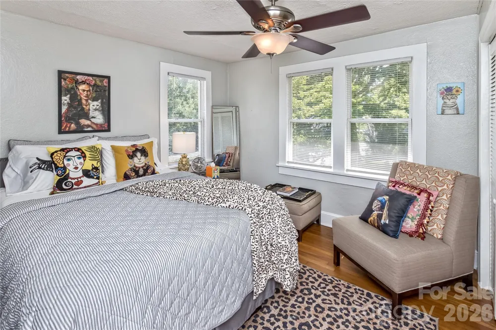 20 Cottage Street Woodfin, NC 28804