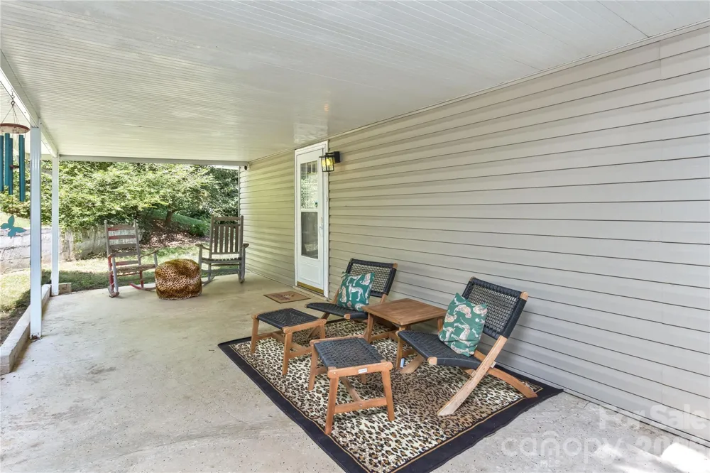 20 Cottage Street Woodfin, NC 28804