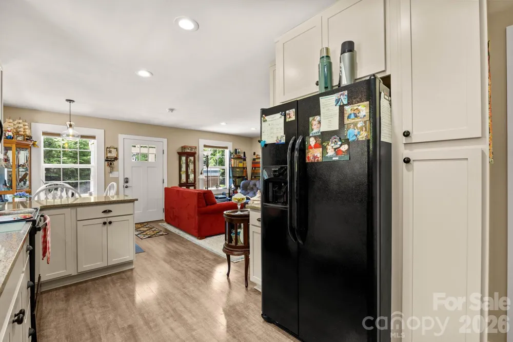 54 Thad Johnson Road Saluda, NC 28773