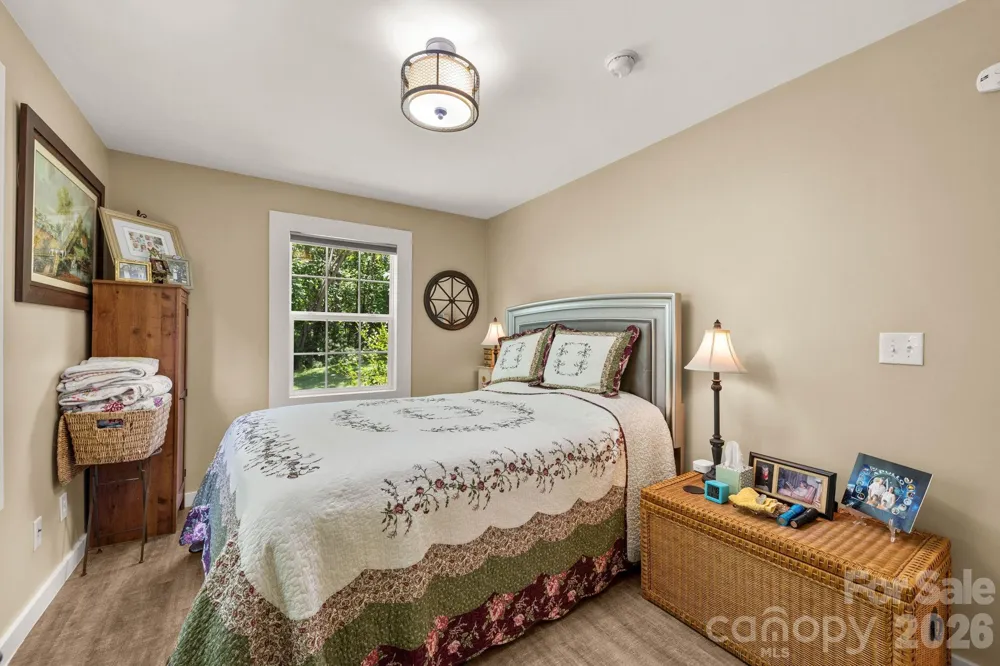 54 Thad Johnson Road Saluda, NC 28773