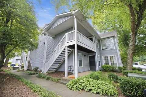 402 Olde Mill Lane #402