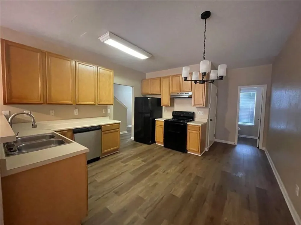 5092 Windsor Forrest Lane College Park, GA 30349