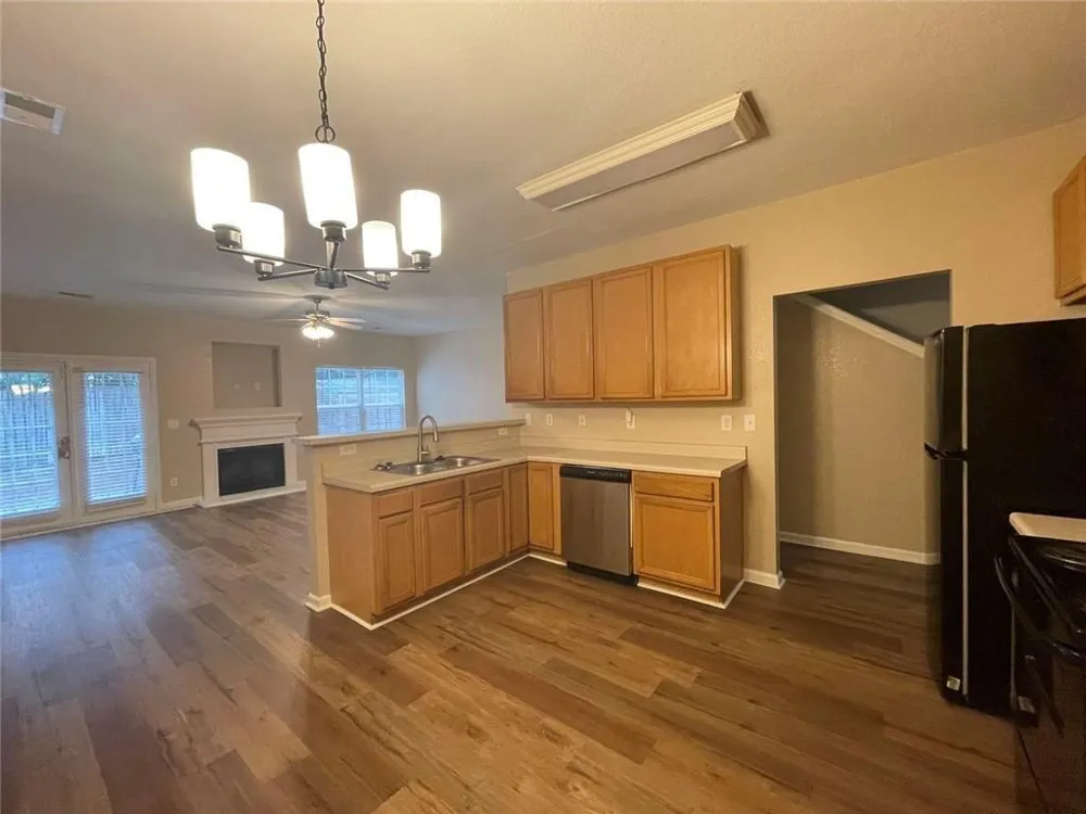 5092 Windsor Forrest Lane College Park, GA 30349