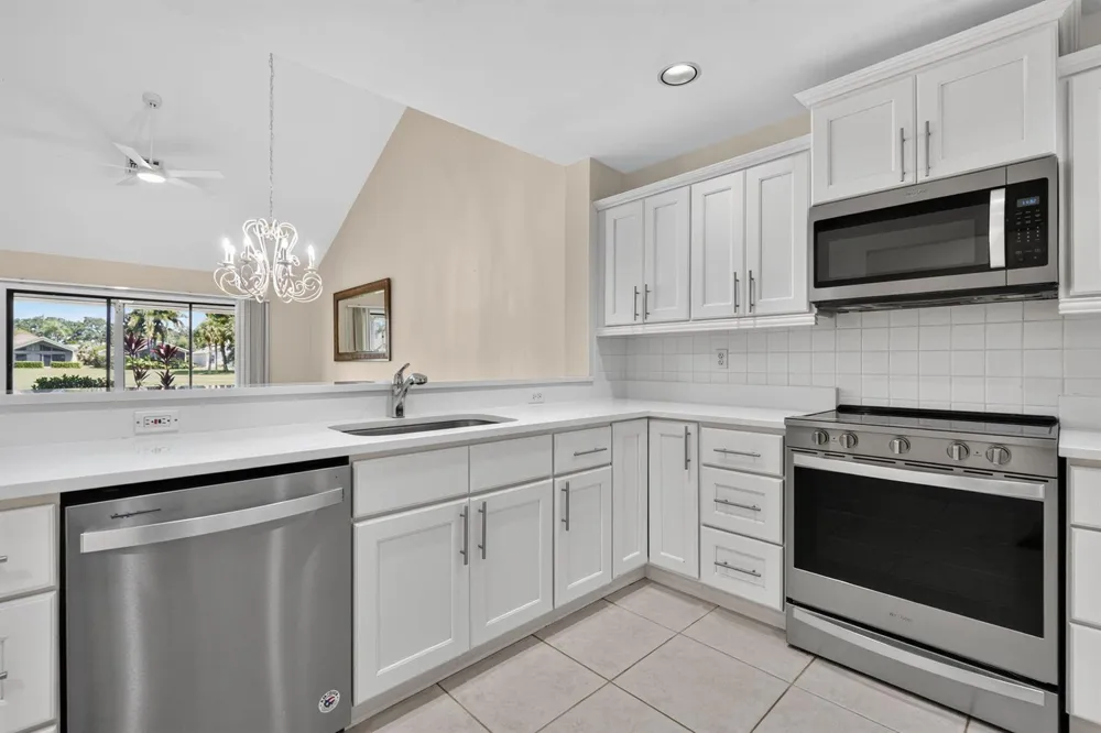 6130 SE Georgetown Place Hobe Sound, FL 33455