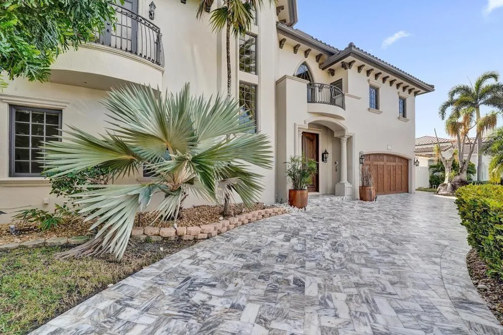 2340 NE 47TH STREET Lighthouse Point, FL 33064