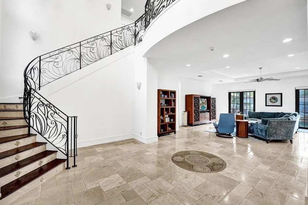 2340 NE 47TH STREET Lighthouse Point, FL 33064