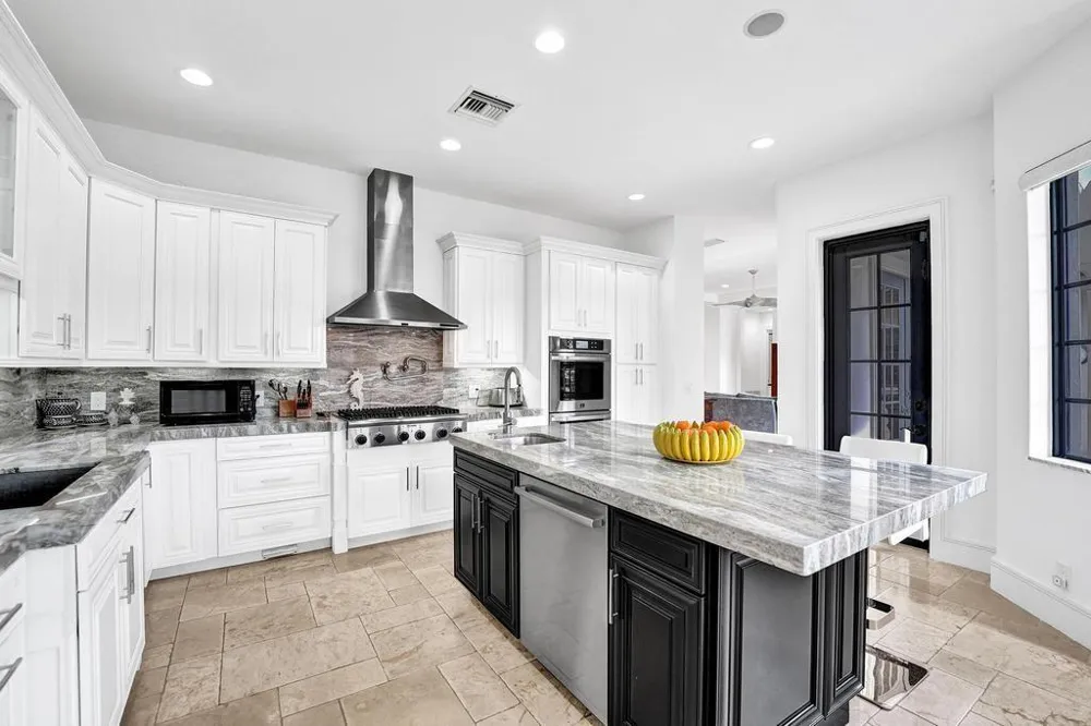 2340 NE 47TH STREET Lighthouse Point, FL 33064