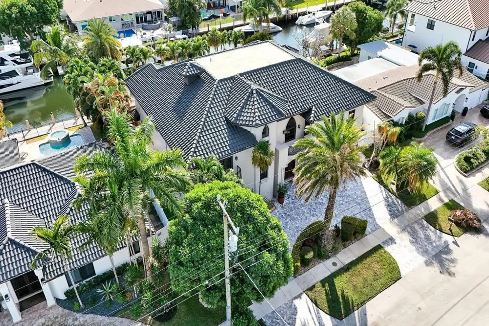 2340 NE 47TH STREET Lighthouse Point, FL 33064