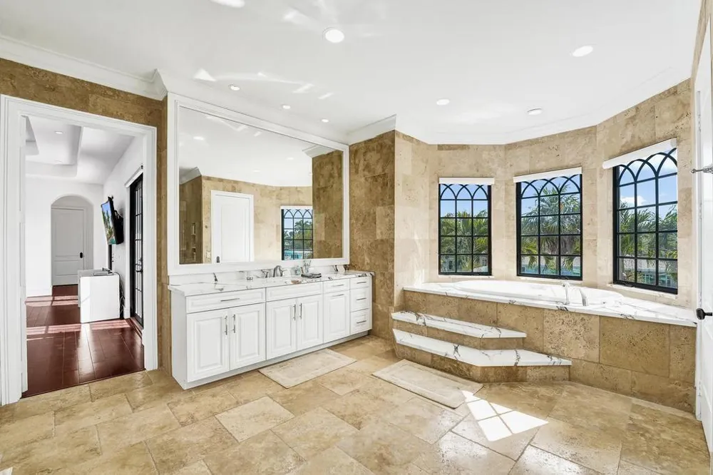2340 NE 47TH STREET Lighthouse Point, FL 33064