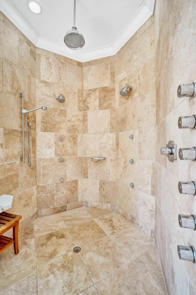 2340 NE 47TH STREET Lighthouse Point, FL 33064