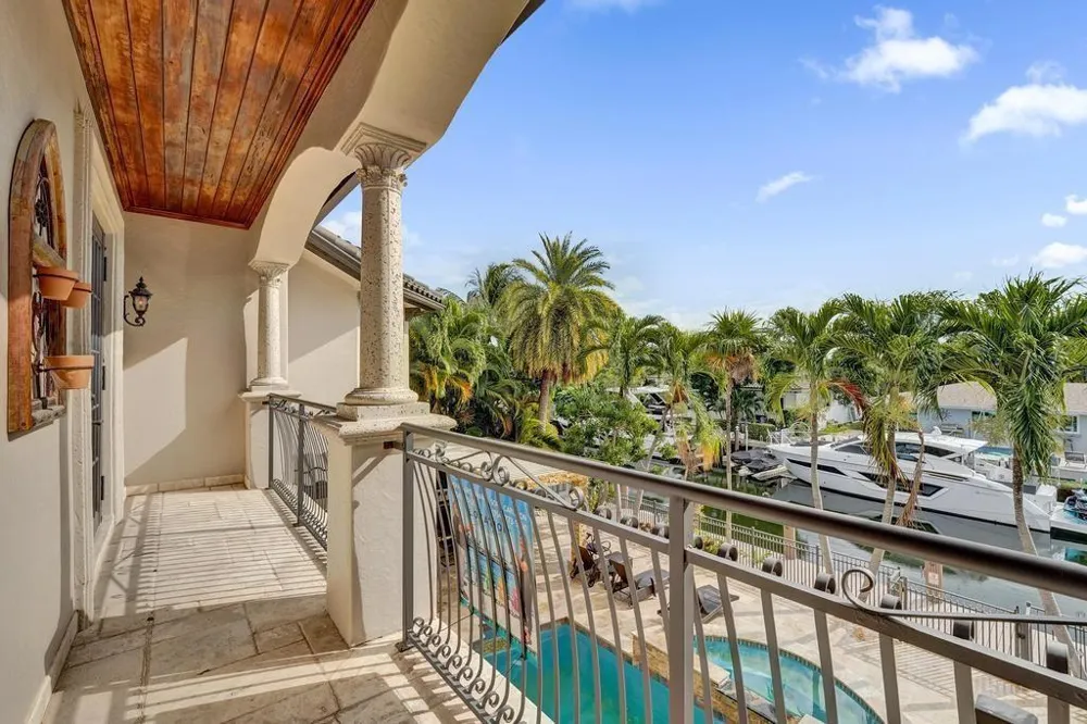 2340 NE 47TH STREET Lighthouse Point, FL 33064