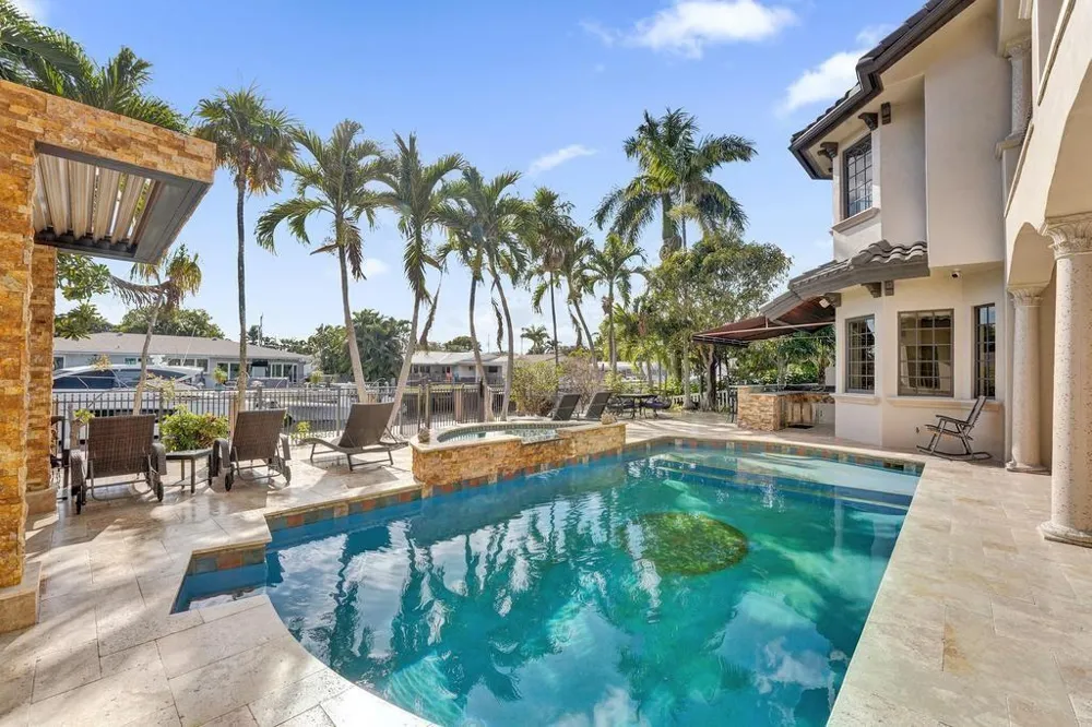 2340 NE 47TH STREET Lighthouse Point, FL 33064