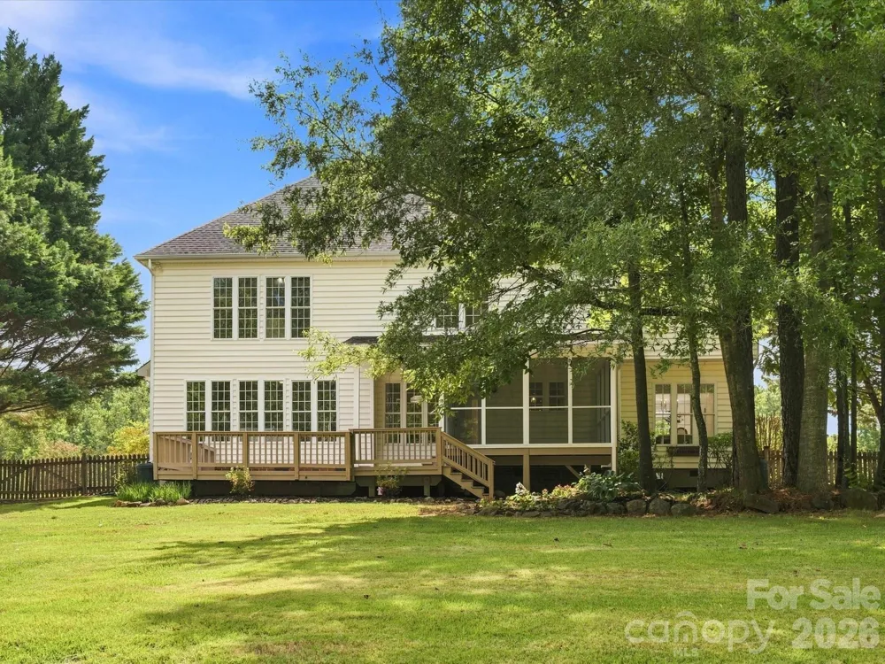 1012 Easthampton Lane Waxhaw, NC 28173