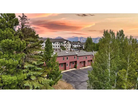 1050 S Saint Vrain Avenue #L3