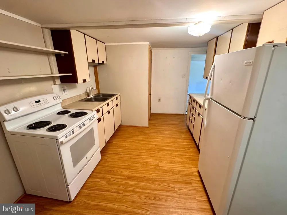 24 ASTER LANE Fredericksburg, PA 17026