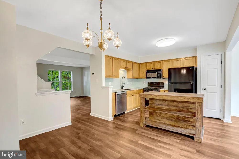 7057 SAUVAGE LANE Gainesville, VA 20155